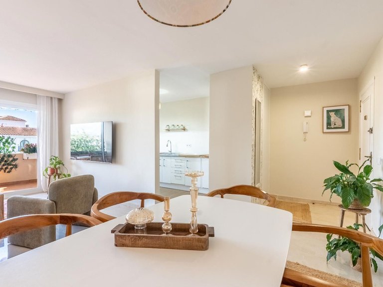 Apartment for Sale in Nueva Andalucía, Malaga 7