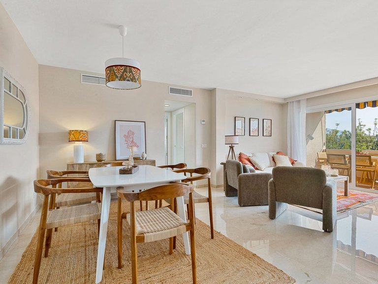 Apartment for Sale in Nueva Andalucía, Malaga 8