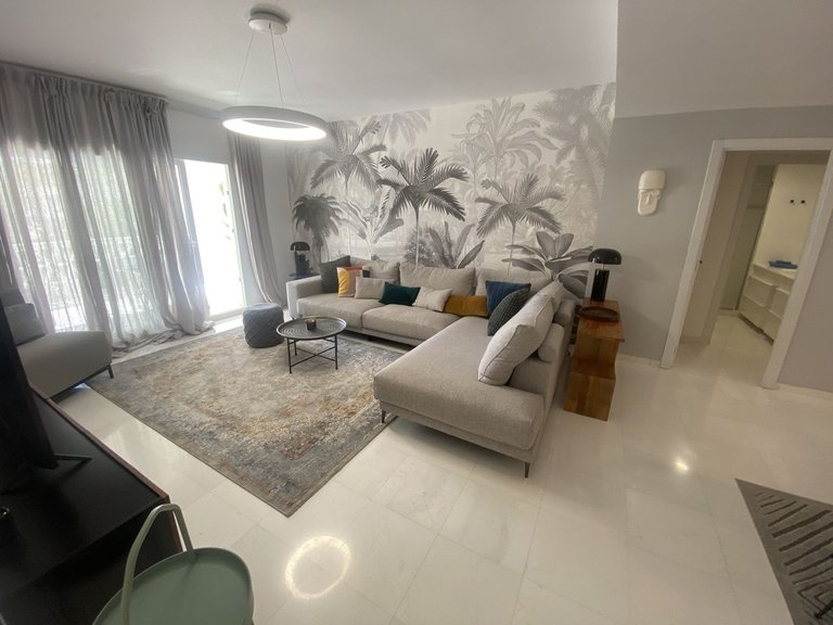 Apartment for Sale in Puerto Banús, Malaga 1