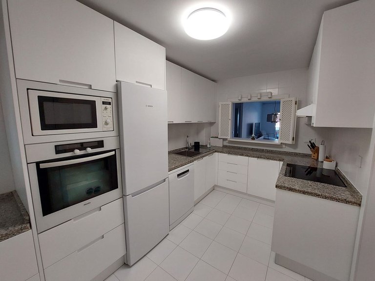 Apartment for Sale in Puerto Banús, Malaga 4