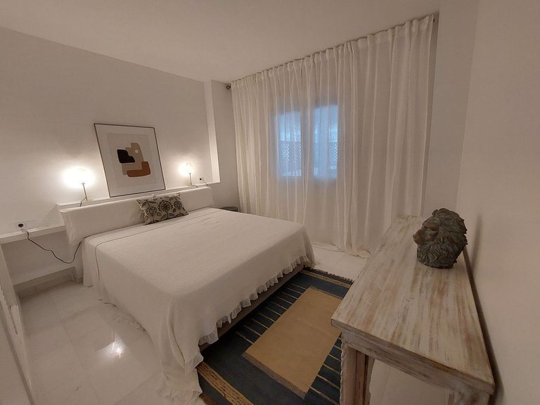 Apartment for Sale in Puerto Banús, Malaga 7