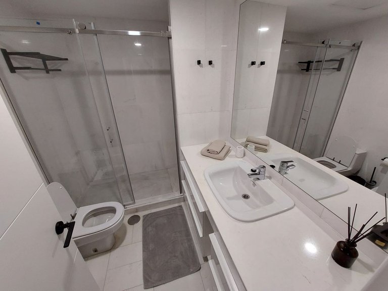 Apartment for Sale in Puerto Banús, Malaga 8