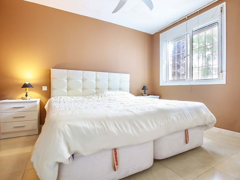 Apartment for Sale in Puerto Banús, Malaga 11