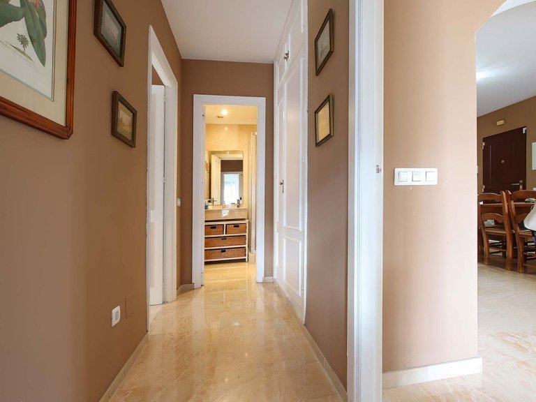 Apartment for Sale in Puerto Banús, Malaga 21