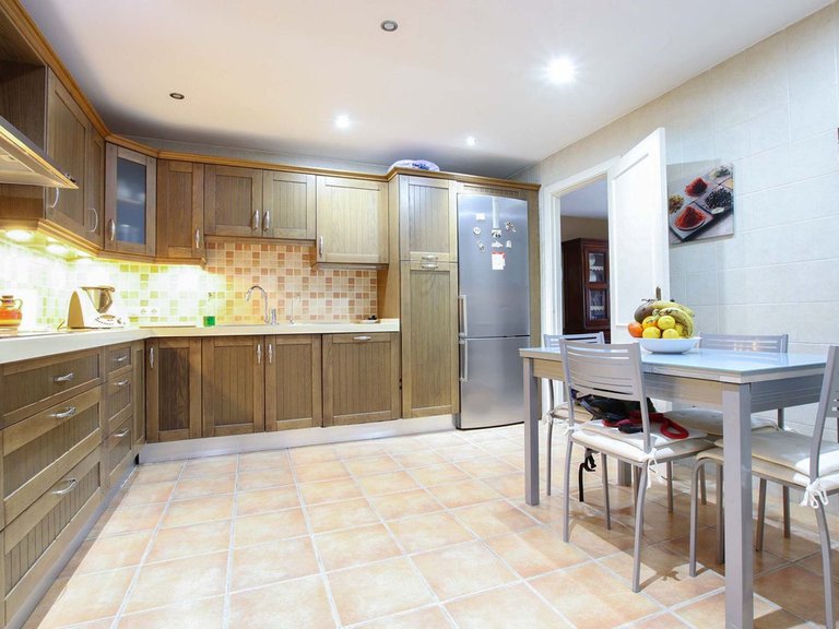 Apartment for Sale in Puerto Banús, Malaga 6