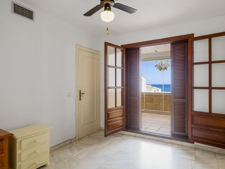 Villa for Sale in Estepona, Malaga 9
