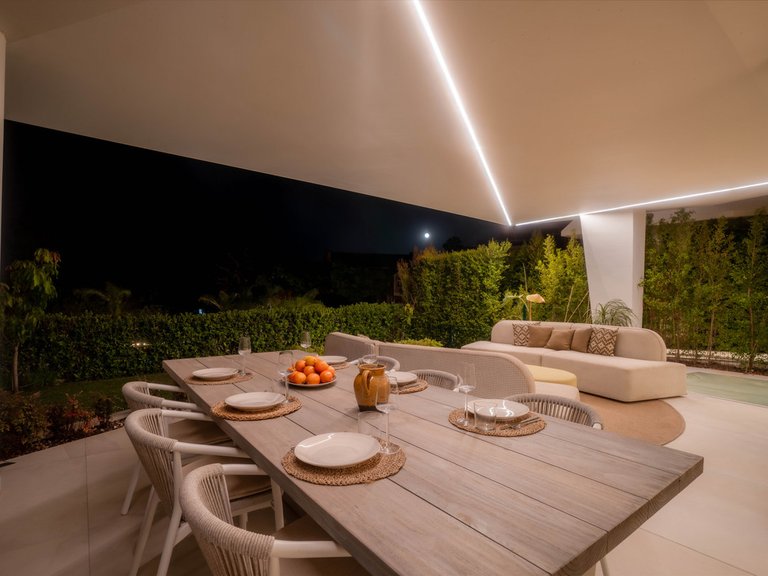 Villa for Sale in Nueva Andalucía, Malaga 20
