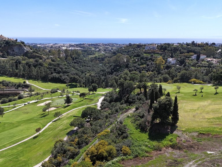 Plot for Sale in Los Arqueros, Malaga 1