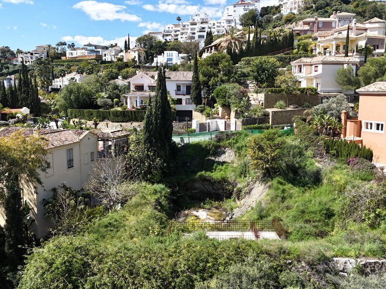 Plot for Sale in Los Arqueros, Malaga 2
