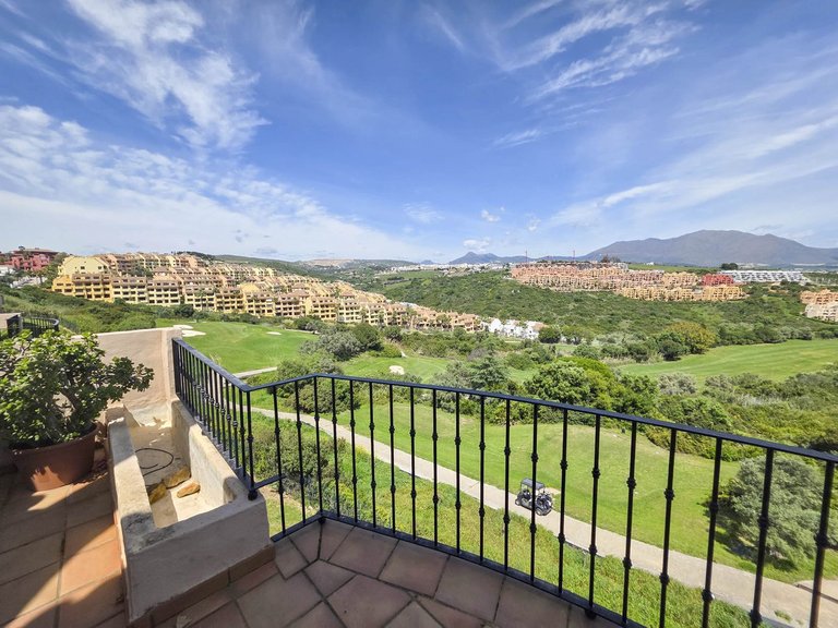 Apartment for Sale in La Duquesa, Malaga 1