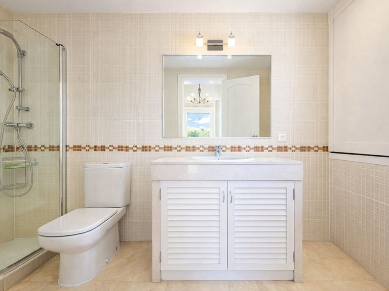 Apartment for Sale in La Duquesa, Malaga 13