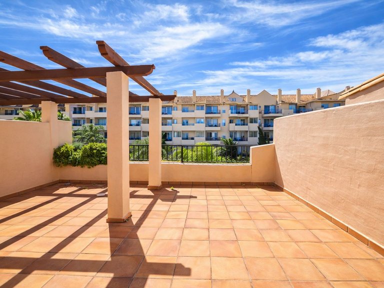 Apartment for Sale in La Duquesa, Malaga 4