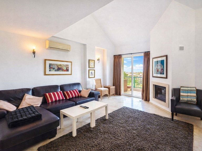 Apartment for Sale in La Duquesa, Malaga 5
