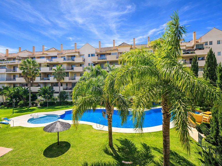 Apartment for Sale in La Duquesa, Malaga 9