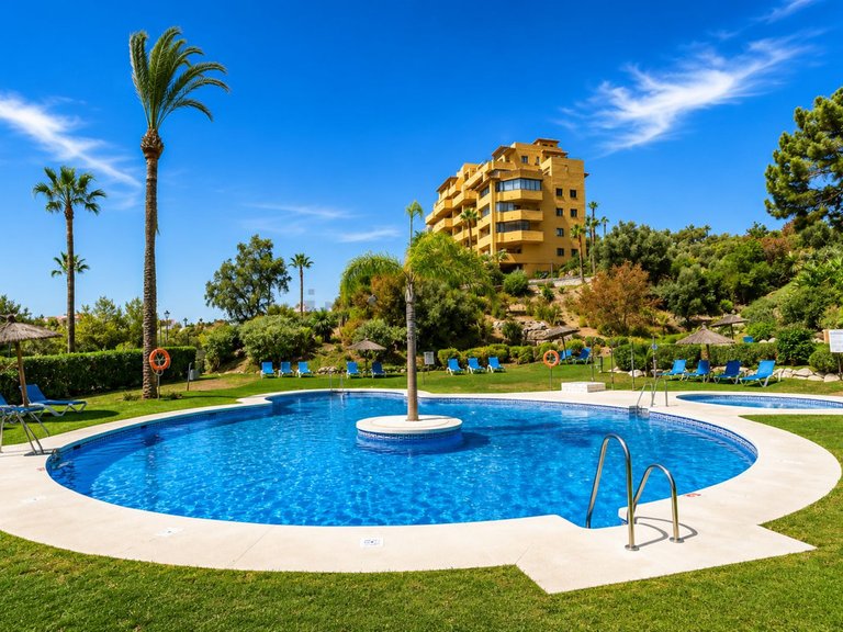 Apartment for Sale in Costa del Sol New Golden Mile, Malaga 42