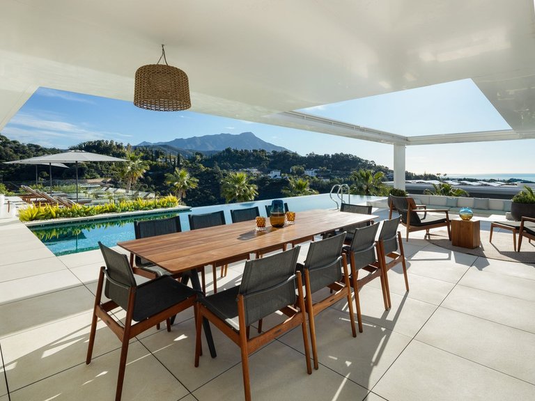 Villa for Sale in El Madroñal, Malaga 16
