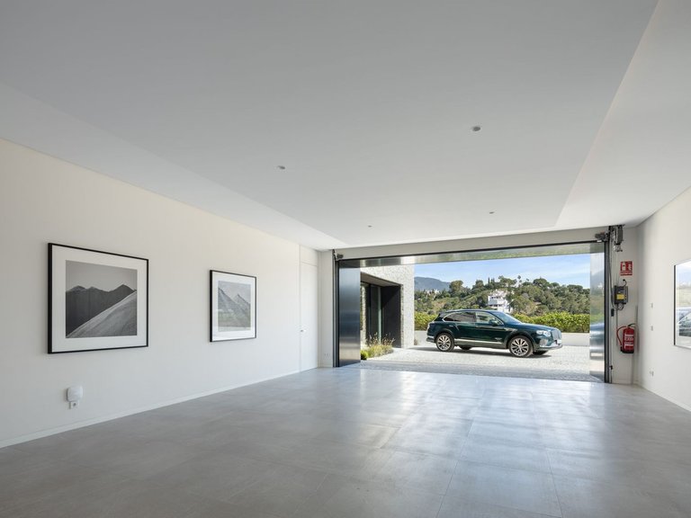 Villa for Sale in El Madroñal, Malaga 35