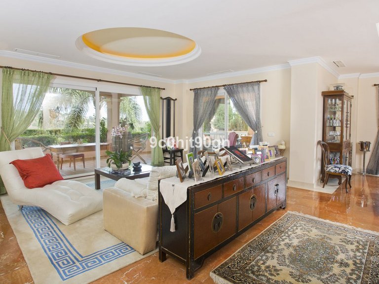 Villa for Sale in Elviria, Malaga 14