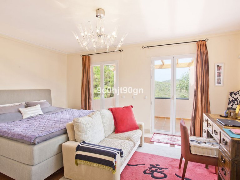 Villa for Sale in Elviria, Malaga 17