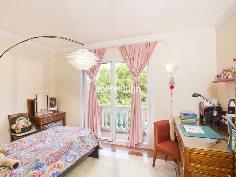 Villa for Sale in Elviria, Malaga 21