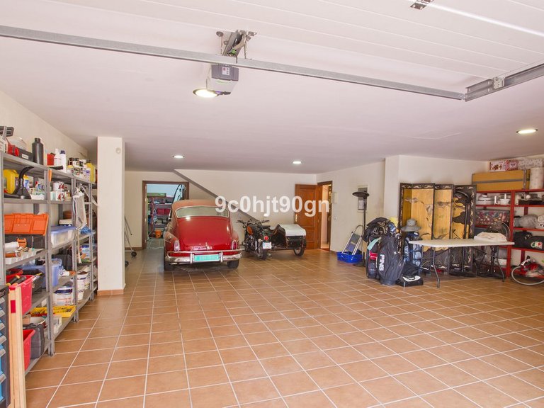Villa for Sale in Elviria, Malaga 25