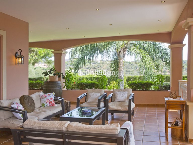 Villa for Sale in Elviria, Malaga 9