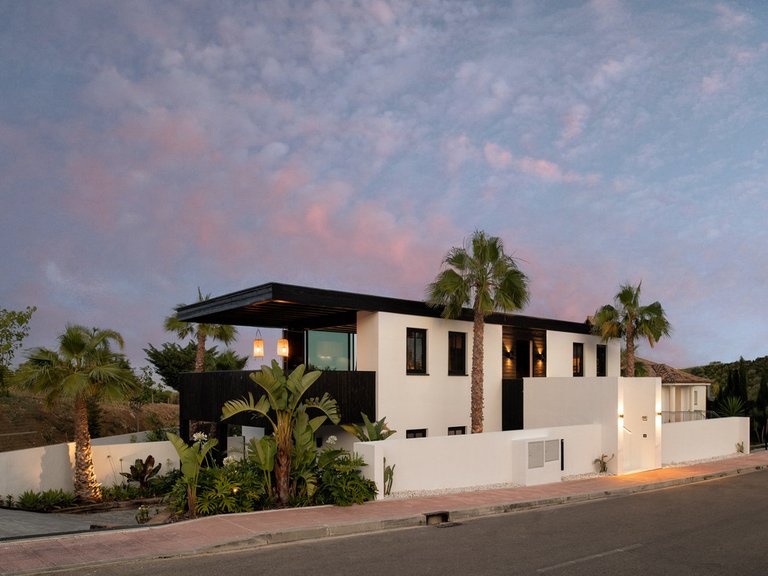 Villa for Sale in Valle Romano, Malaga 1
