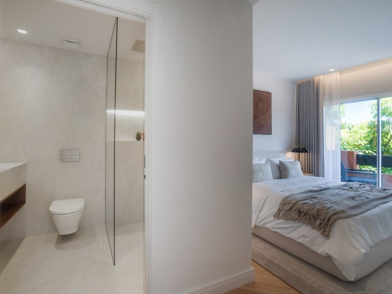 Apartment for Sale in Nueva Andalucía, Malaga 5
