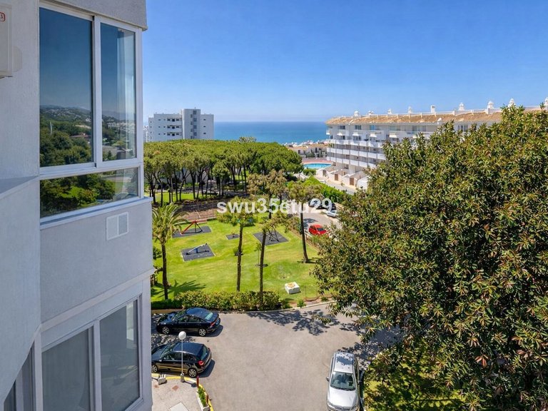 Apartment for Sale in Calahonda, Malaga 3