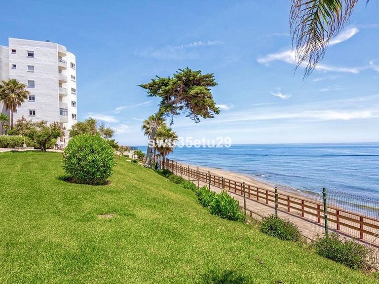 Apartment for Sale in Calahonda, Malaga 4