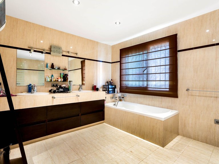 Villa for Sale in Costa del Sol Benalmadena, Malaga 14