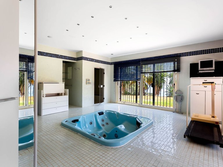 Villa for Sale in Costa del Sol Benalmadena, Malaga 17