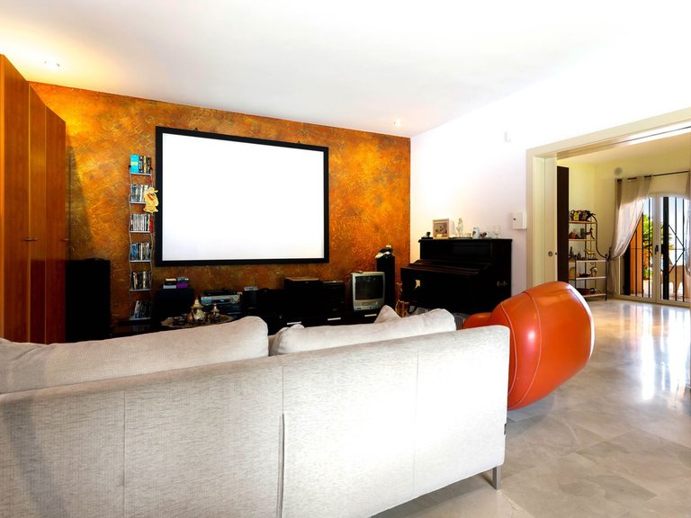 Villa for Sale in Costa del Sol Benalmadena, Malaga 25