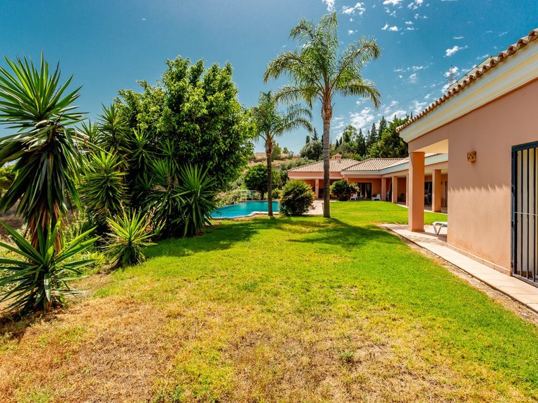 Villa for Sale in Costa del Sol Benalmadena, Malaga 27