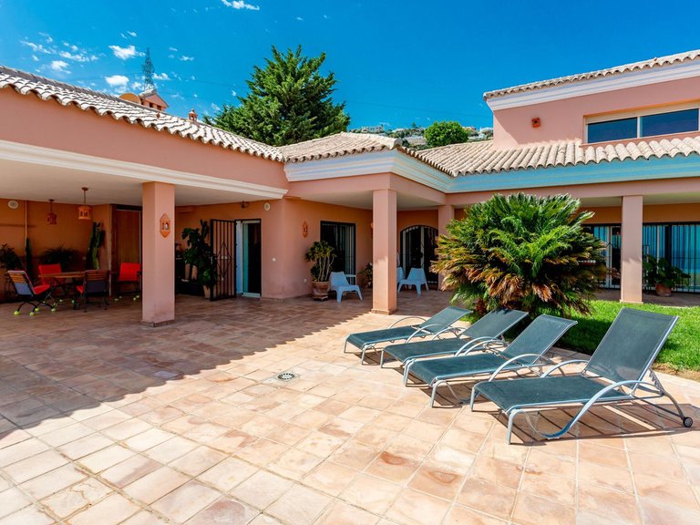 Villa for Sale in Costa del Sol Benalmadena, Malaga 29