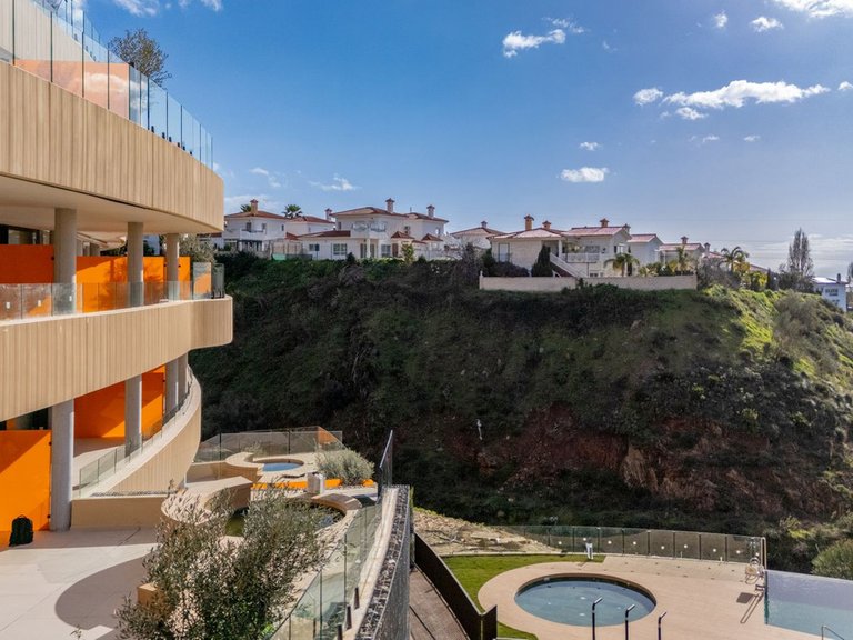 Apartment for Sale in Fuengirola, Malaga 48