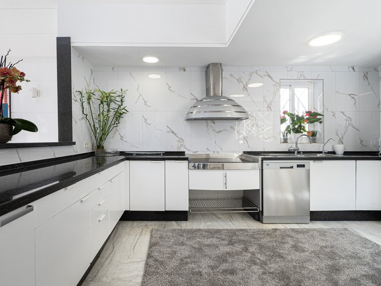 Villa for Sale in Calahonda, Malaga 20