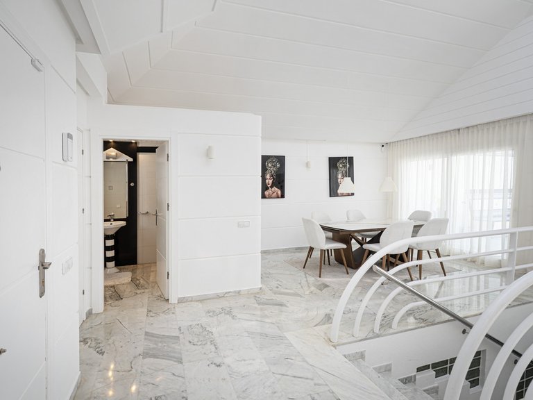 Villa for Sale in Calahonda, Malaga 9