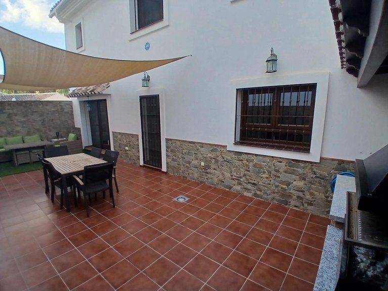 Villa for Sale in Fuengirola, Malaga 1