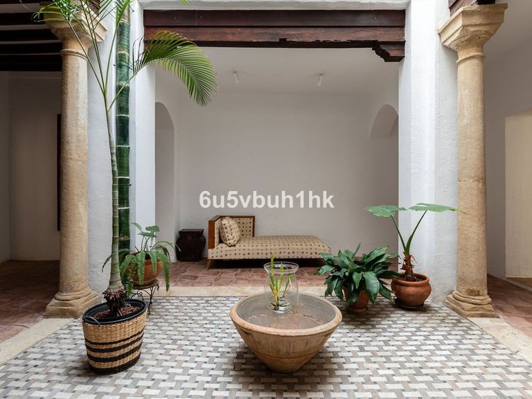Villa for Sale in Málaga, Malaga 1
