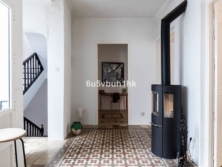 Villa for Sale in Málaga, Malaga 17