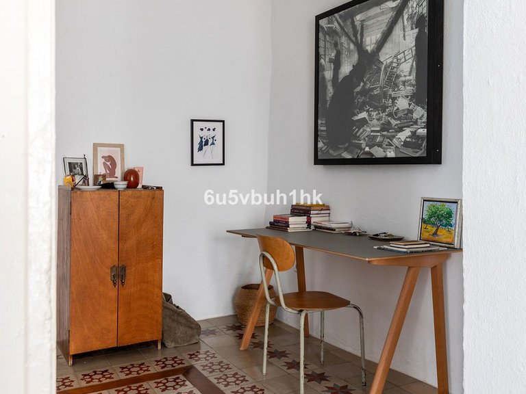 Villa for Sale in Málaga, Malaga 18