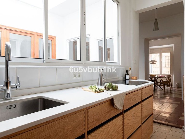 Villa for Sale in Málaga, Malaga 23