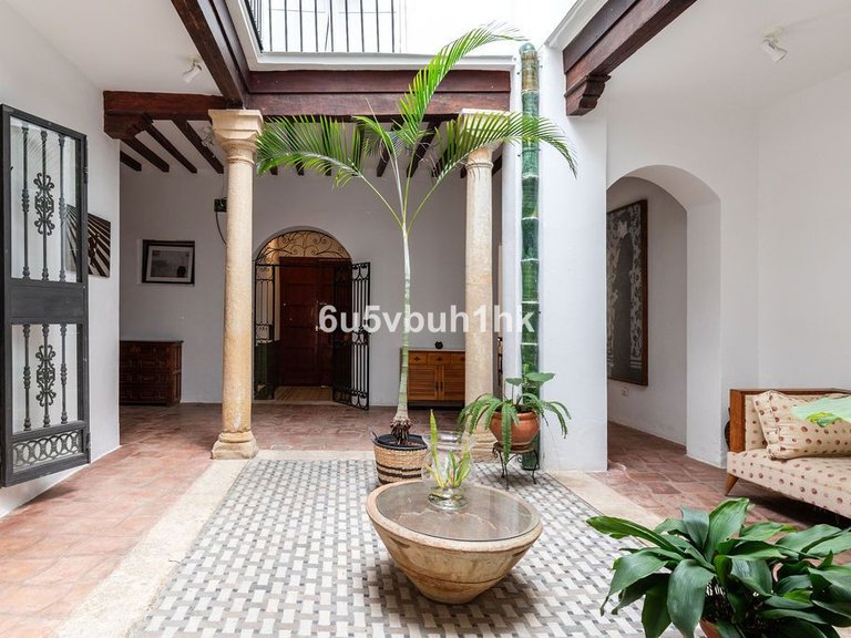 Villa for Sale in Málaga, Malaga 3