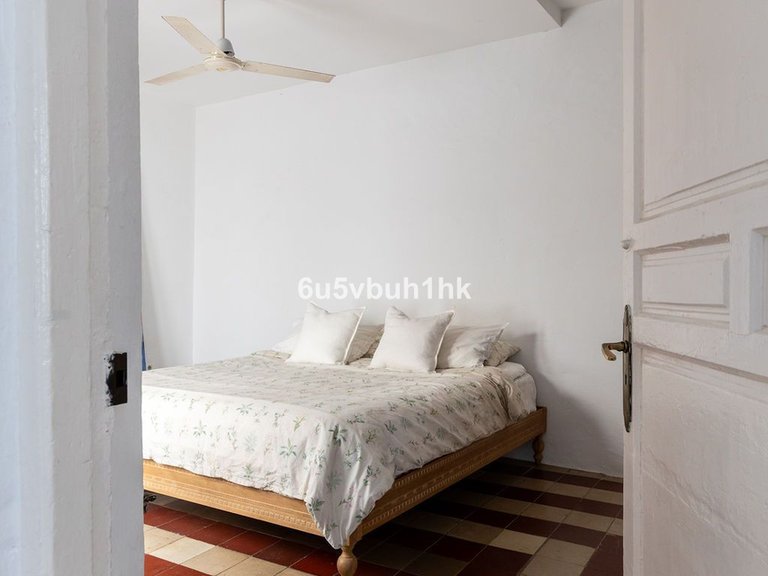 Villa for Sale in Málaga, Malaga 30