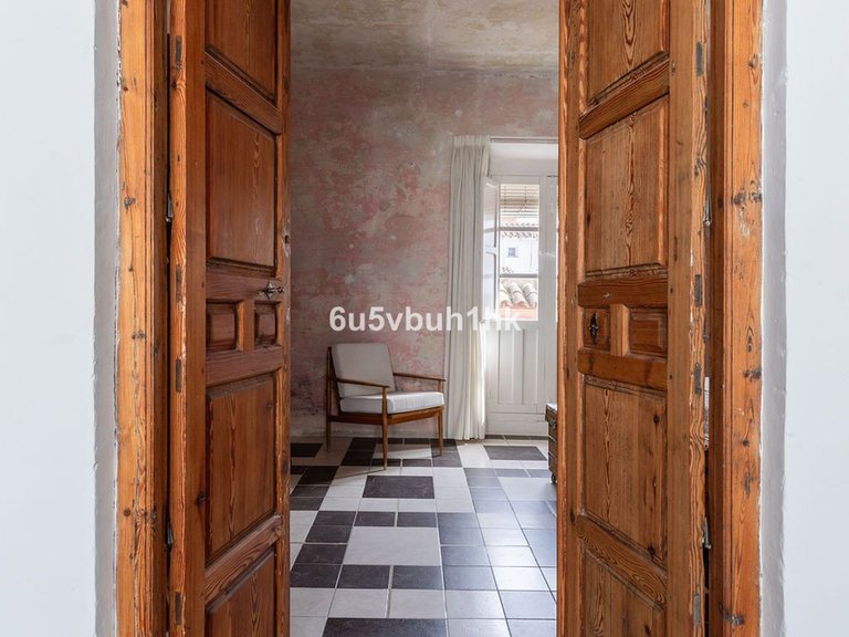 Villa for Sale in Málaga, Malaga 31