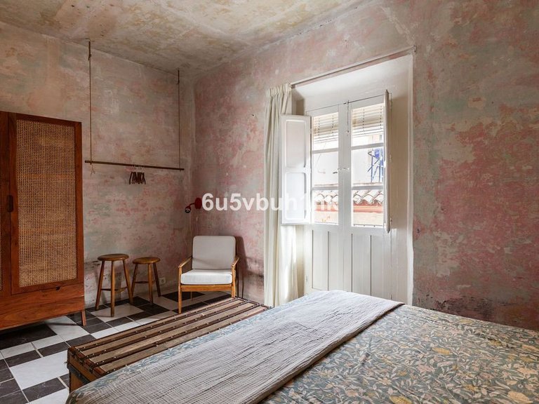 Villa for Sale in Málaga, Malaga 33
