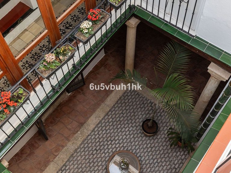 Villa for Sale in Málaga, Malaga 38