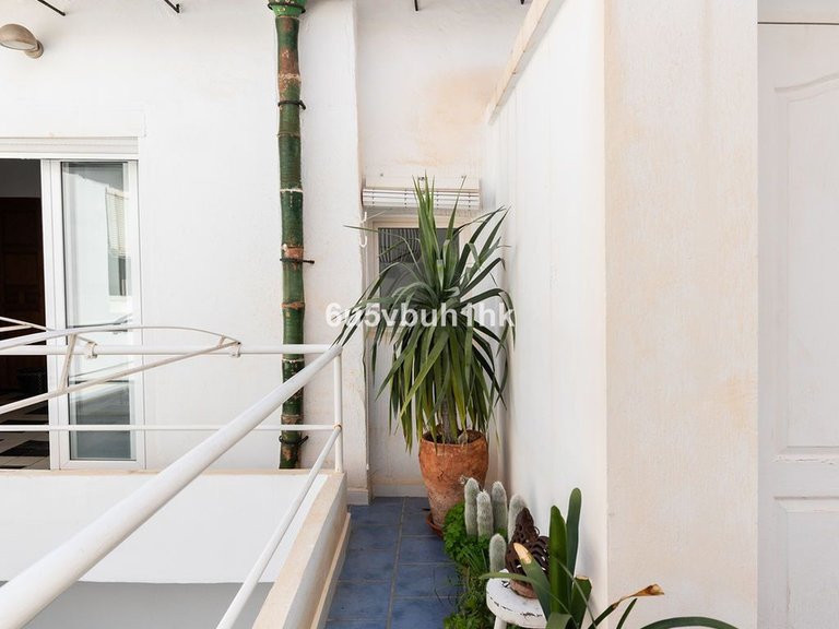 Villa for Sale in Málaga, Malaga 39