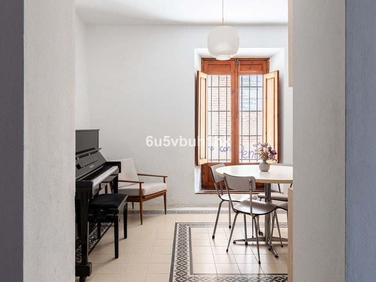 Villa for Sale in Málaga, Malaga 44
